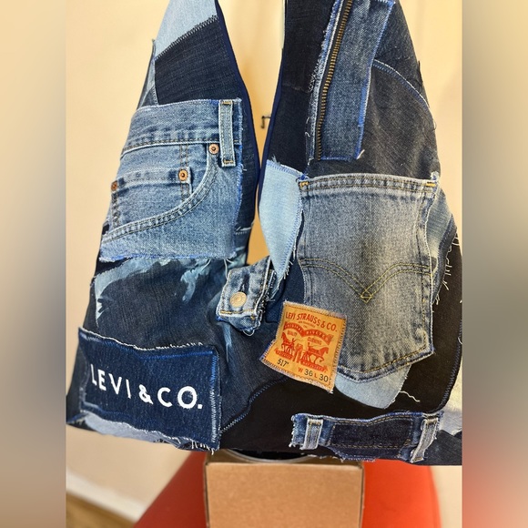 LEVI HOBO BAG - Picture 3 of 4